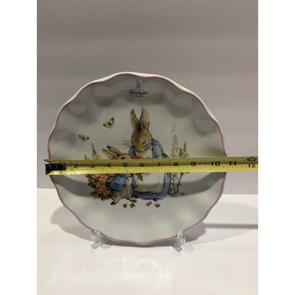 Beatrix Potter Peter Rabbit Scalloped 10 ¾" Dinner Plate with Pink Edge - Picture 3 of 5